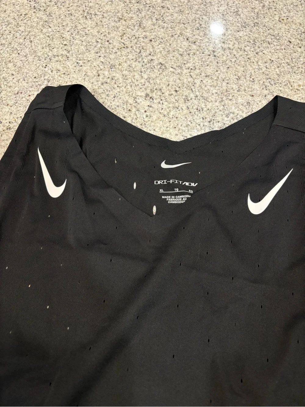 Nike Dri-Fit ADV Aeroswift Women’s Size XL Running Singlet Tank Top | FN2504-010